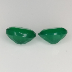 Green agate oval cut 8x6mm 1pz