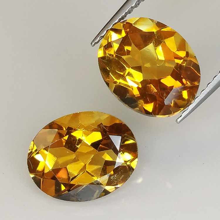 Citrine oval cut 10x8mm 1pz