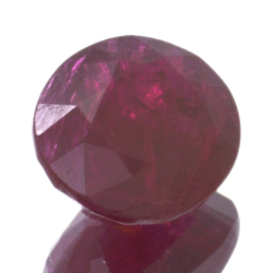 2,33ct Ruby Oval Cut