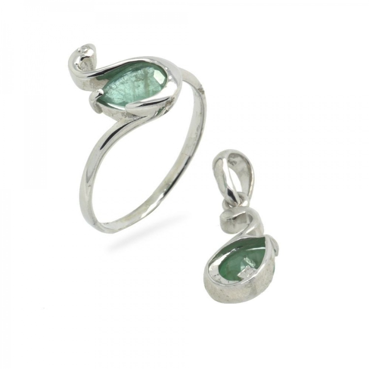 Emerald & 925 Sterling Silver Set