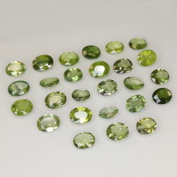 Green sapphire oval cut 5x4mm 1pz