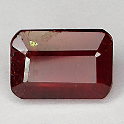 3.10ct Rubin smaragdschliff 8.6x6.0mm