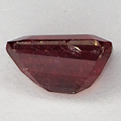 1.85ct Rubin smaragdschliff 7.7x5.0mm