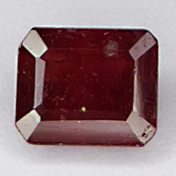 2.30ct Rubí talla esmeralda 7.1x5.9mm