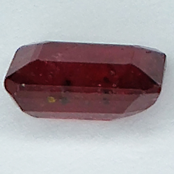 2.60ct Rubin smaragdschliff 8.5x6.1mm