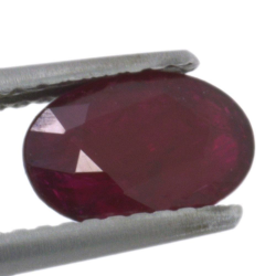 1,36ct Ruby Oval Cut