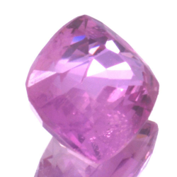 1,24 ct rosa Saphir im Ovalschliff 6,40 x 5,33 mm