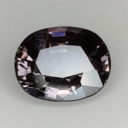 2.57ct Espinela Morado talla oval 9.4x7.4mm