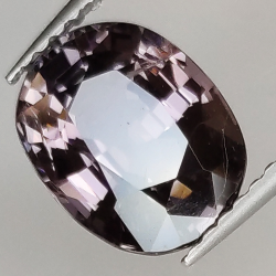 2.57ct Spinelle Violette coupe ovale 9.4x7.4mm