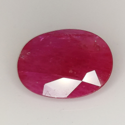 5.83ct Rubis coupe ovale 13.7x10.8mm