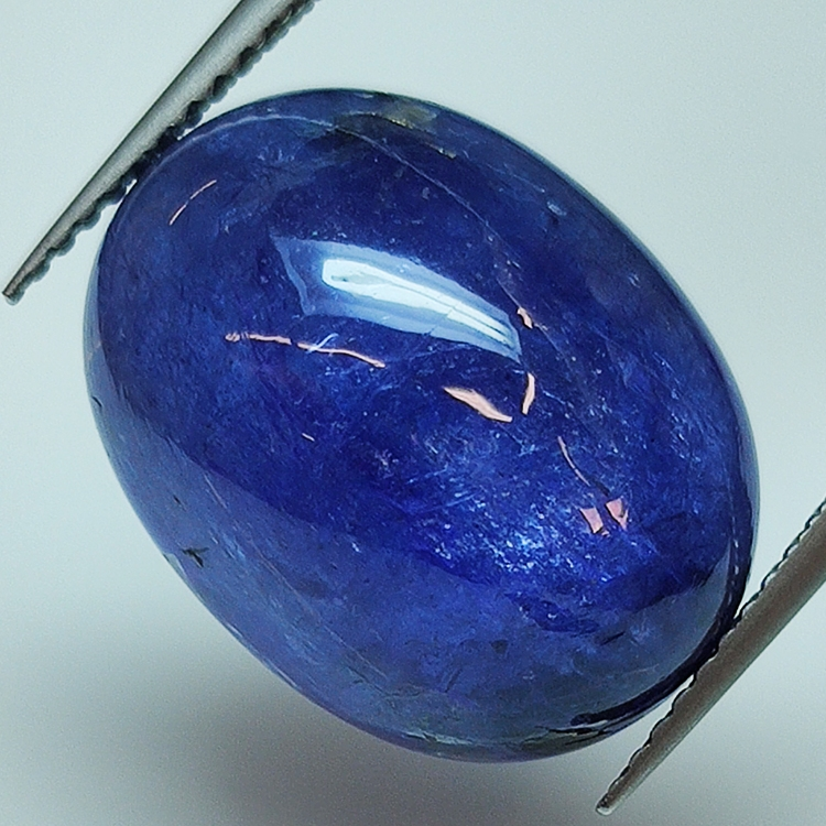 17.07ct Tanzanite cabochon ovale 17.3x13.3mm