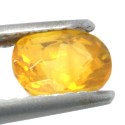 Saphir jaune 1,12 ct taille ovale 6,11x4,57 mm