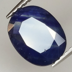 1.65ct Saphir Bleu coupe ovale 8.9x6.9mm