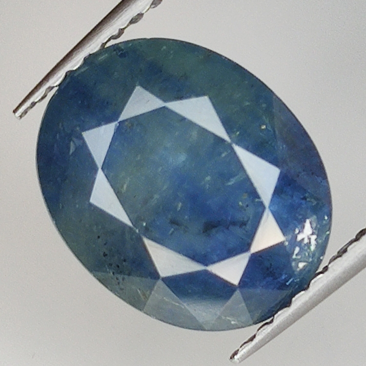 4.64ct Zaffiro Blu effetto seta taglio ovale 10.9x8.7mm