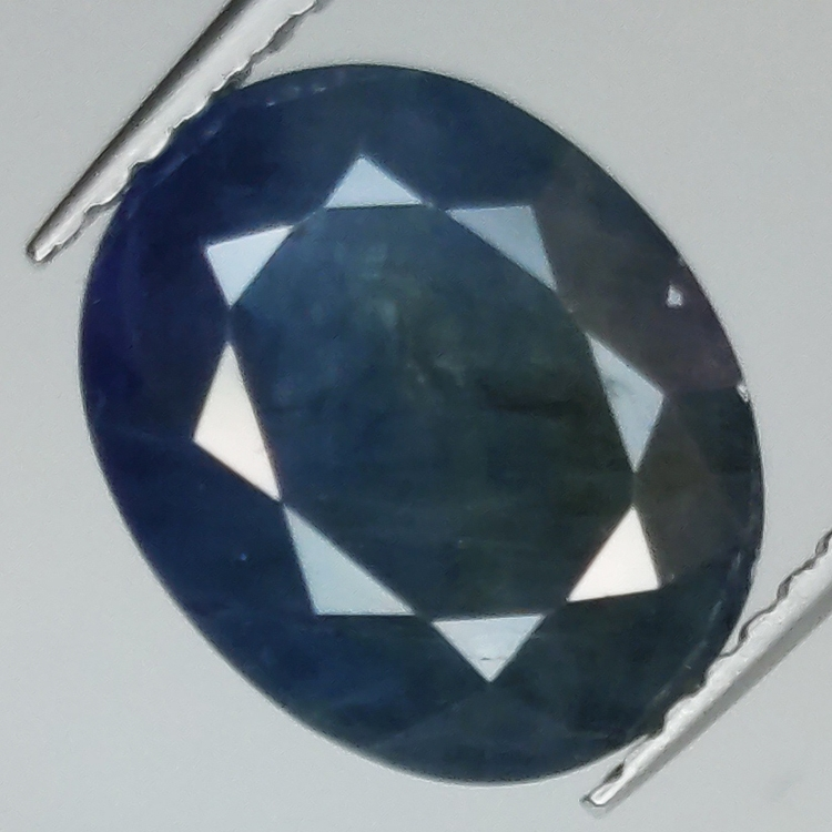 4.56ct Zaffiro blu taglio ovale 10.9x8.9mm