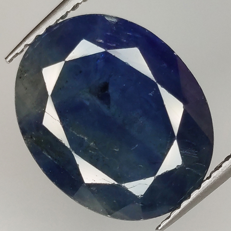 7.30ct Tanzanite coupe ovale 13.2x10.7mm