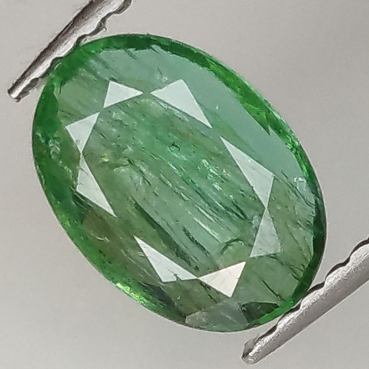 1.22ct Emerald oval cut 8.5x6.0mm