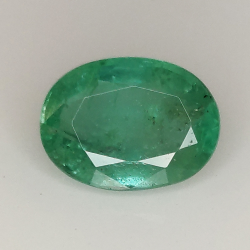 2.40ct Esmeralda talla oval 9.9x7.3mm