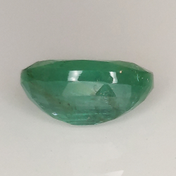 2.40ct Esmeralda talla oval 9.9x7.3mm