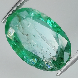 2.34ct Emeraude coupe ovale 11.2x7.3mm