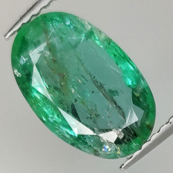 2.34ct Smeraldo taglio ovale 11.2x7.3mm