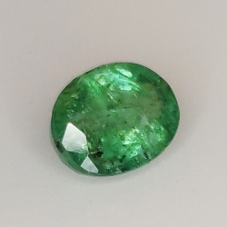 1.06ct Emeraude coupe ovale 7.1x5.5mm