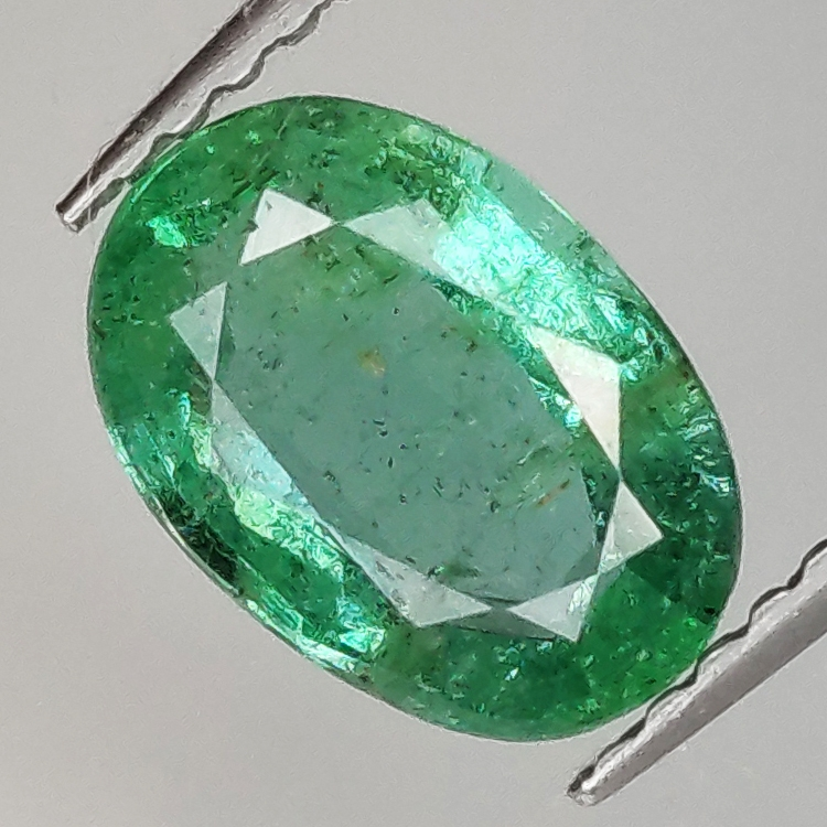 1.28ct Smaragd Ovalschliff 8.7x6.0mm