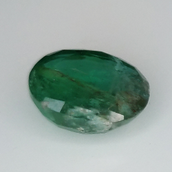 2.68ct Esmeralda talla oval 9.9x8.1mm