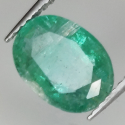 2.76ct Emerald oval cut 10.3x7.6mm