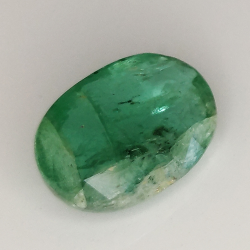 2.42ct Esmeralda talla oval 11.3x7.8mm