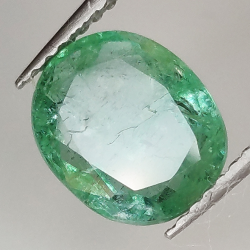 2.63ct Emeraude coupe ovale 9.5x7.8mm