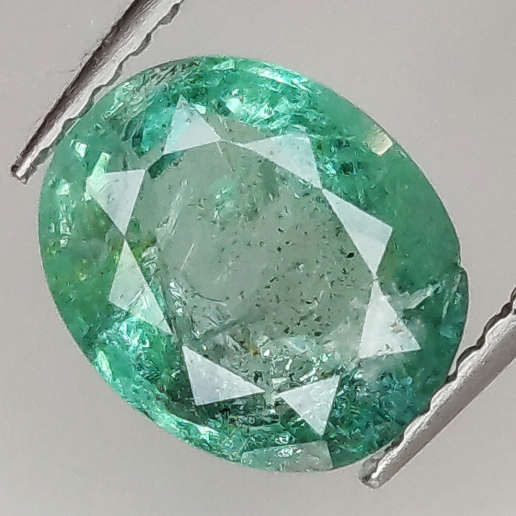 1.94ct Emerald oval cut 9.0x7.5mm