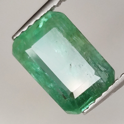 2.33ct Smeraldo taglio smeraldo 9.4x6.4mm