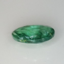 1.39ct Emeraude coupe ovale 9.1x7.0mm