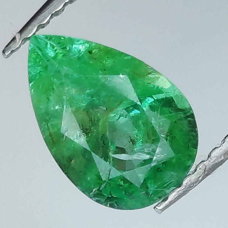 1.32ct Emerald pear cut 9.1x6.1mm