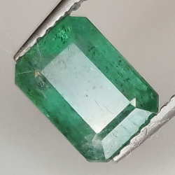 1.76ct Smeraldo taglio smeraldo 8.1x5.9mm