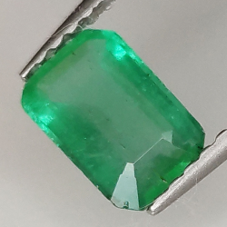 0.64ct Emerald emerald cut 6.9x4.6mm