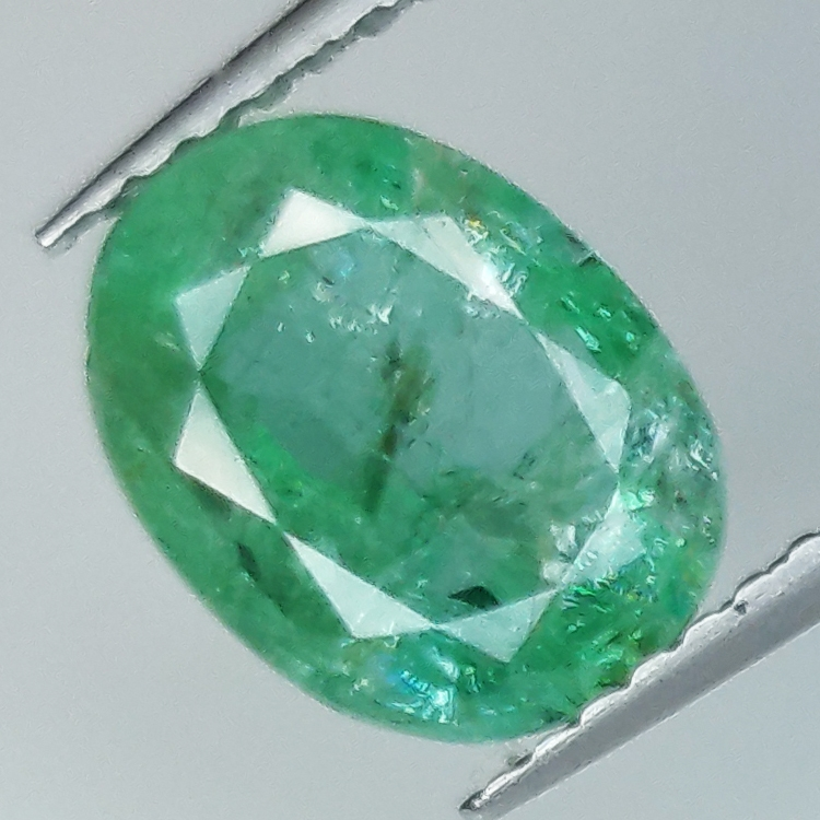 1.81ct Emerald oval cut 9.0x6.9mm