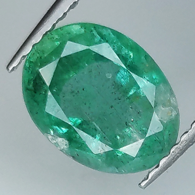 2.12ct Emerald oval cut 9.0x6.9mm