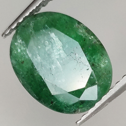 2.78ct Esmeralda talla oval 10.3x8.0mm