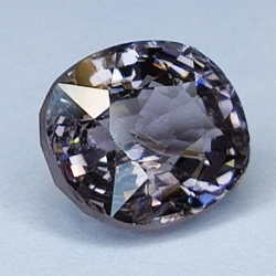 1.63ct Spinello Viola taglia cuscino 7x6mm