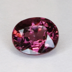 1,52ct Rosa Spinell ovalerschliff 8x6mm