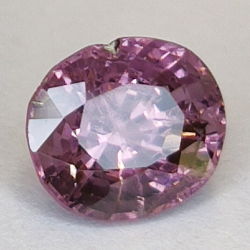 1.55ct Spinelle Rose coupe ovale 7x6mm