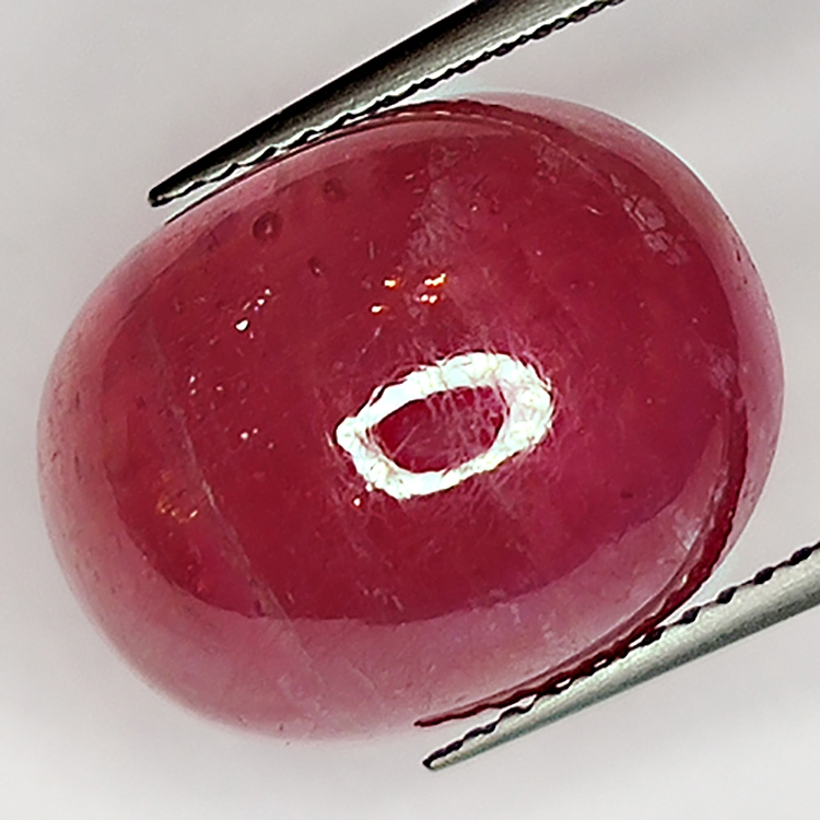 17.85ct Rubis cabochon ovale 16.3x13.7mm