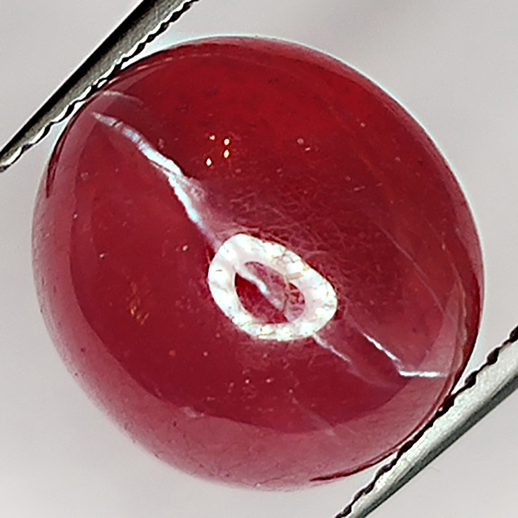 12.70ct Rubis cabochon ovale 12.1x11.2mm