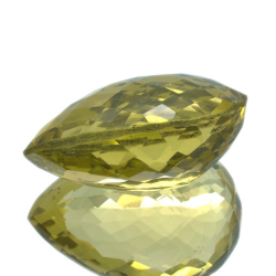 27,68ct. Lemon Quartz Checkboard Pear Cut