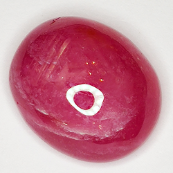 18.10ct Rubino cabochon ovale 16.3x13.5mm