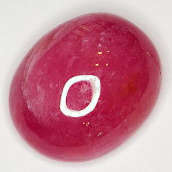 18.10ct Rubino cabochon ovale 16.3x13.5mm