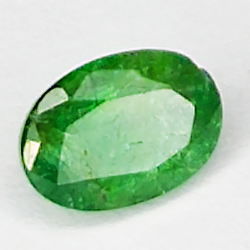 0.56ct Smeraldo taglio ovale 6.4x4.5mm