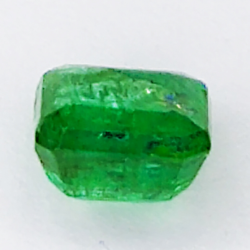 0.77ct Esmeralda talla esmeralda 5.2x4.9mm